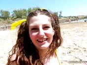 Salope aux gros nichons qui aime le sperme dans sa bouche