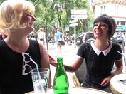Adele et Zoe se font un plan à 3