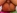 Une voisine coquine se fait juter sur les seins