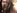 Victoria hurle quand on la baise et se fait arroser le visage