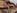 2 soubrettes brunes aux seins silicons