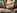 Baise hard pour 2 blondes aux seins en plastique