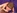Une amatrice blonde essaye un black dans sa bouche et dans sa chatte ras�e