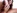2 lesbiennes : une blonde silicon�e et une brune � chatte poilue