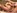 Double anale pour une mature � gros seins et sa copine rousse