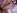 Un vibromasseur pour la chatte de cette dbutante japonaise 