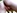 Blonde  forte poitrine baise contre un camion