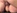 Julia se fait enculer sur le canap�