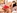 2 godes pour commencer puis une bite dans le cul et la chatte
