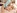 Plaisir anal pour une �tudiante blonde encul�e dans sa chambre