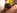 Un vibromasseur pour chauffer cette petite brune