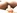 Une belle black recrut�e sur la plage et asperg�e de sperme