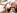 Blonde bonasse � gros seins naturels et piercings aux t�tons