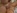 Victoria, une belle brune sexy, bais�e sur une table