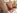 Un couple amateur et un  gode gonflable