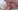 Une blonde � gros seins et � grosse chatte ras�e