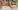 Une teen blonde et russe se fait juter dans sa chatte rase