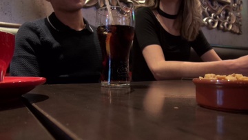 Un couple voulait faire une vido X avec nous sans etre vus