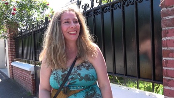 Aurely, une mature  gros nichons qui aime l'anal